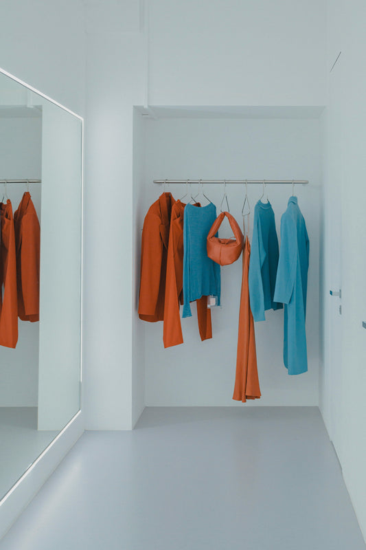 Textiles Techniques et Nouvelles Silhouettes : Quand la Mode Rencontre la Fonction